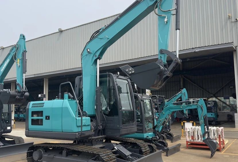 聚焦市場需求，山河智能三款精品工程液壓挖掘機成功下線