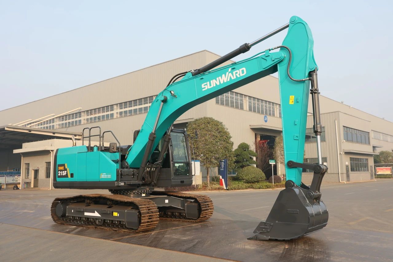 聚焦市場需求，山河智能三款精品工程液壓挖掘機成功下線