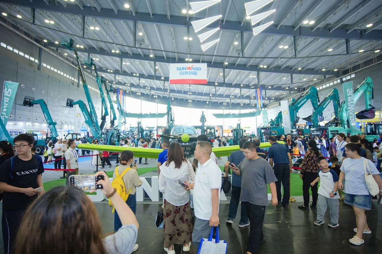 2025 CICEE | 圓滿收官！山河智能展區(qū)亮點(diǎn)精彩回顧