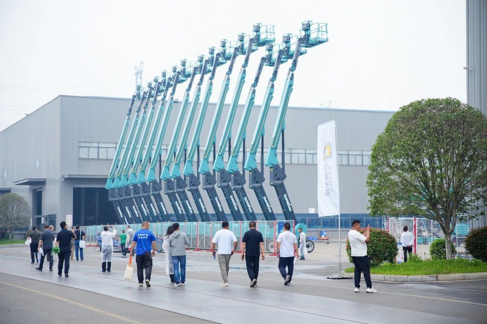 2025 CICEE | 圓滿收官！山河智能展區(qū)亮點(diǎn)精彩回顧