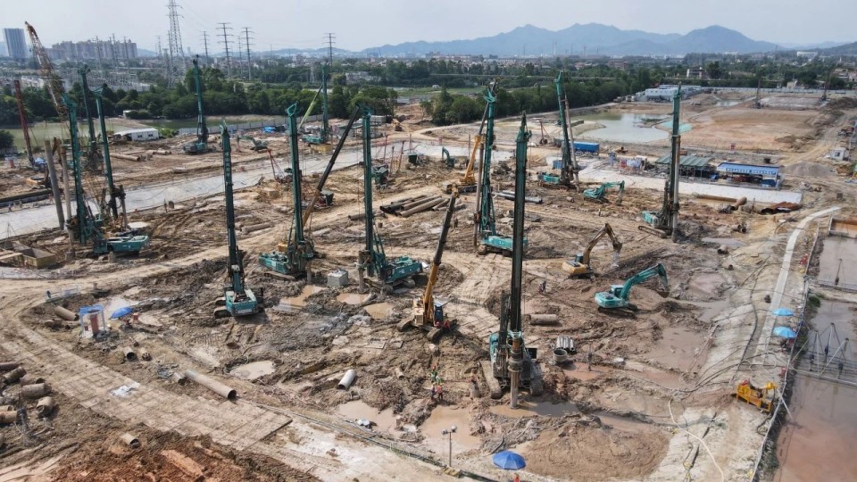 近20臺(tái)“山河綠”裝備實(shí)力集結(jié)，助力廣佛西環(huán)工程建設(shè)跑出“加速度”