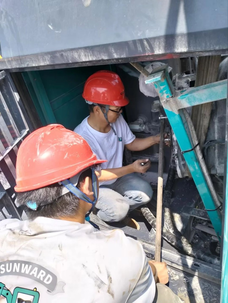 跨越山河萬里 智啟服務(wù)新程——山河礦巖“服務(wù)萬里行”活動(dòng)走進(jìn)海螺水泥