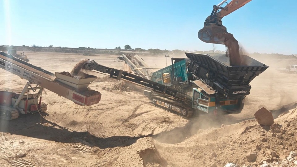 高效環(huán)保深受認(rèn)可！山河智能破碎篩分設(shè)備首進(jìn)澳洲市場(chǎng)