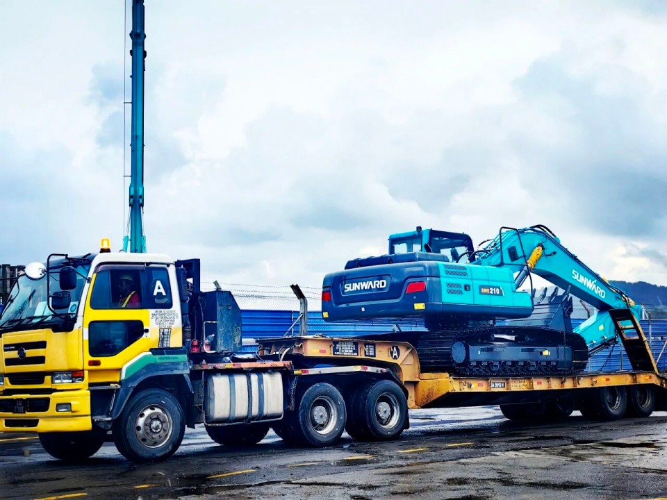 山河智能高端設(shè)備批量交付，助力馬來西亞基建升級(jí)