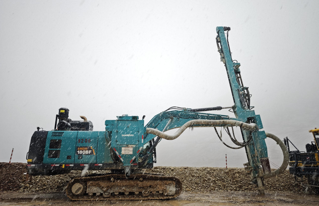 在離天最近的地方，有一群山河“鐵軍”